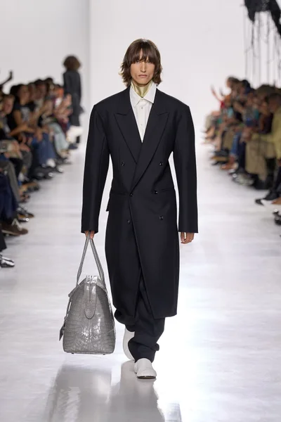 Look 9